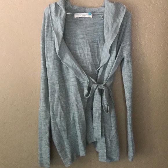Anthropologie Sweaters - Anthropologie Sparrow Hooded Tie Sweater